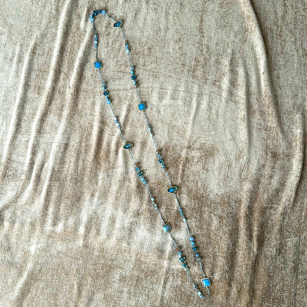 EUC beautiful beaded and crystal necklace